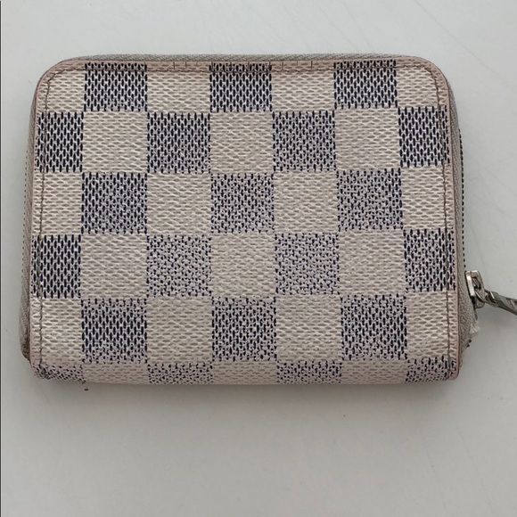 Louis Vuitton zip wallett - Picture 1 of 7